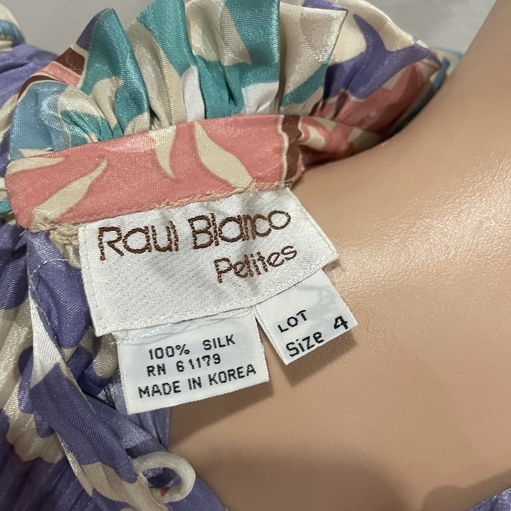 Vintage 80’s Raul Blanco Petites 💯 silk dress! - Picture 9 of 15